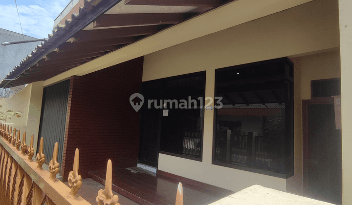 Rumah 2 lantai pusat kota semarang 2