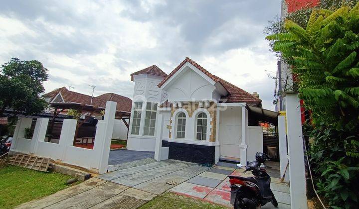 Rumah murah view gunung + kolam renang area depan Sentul city 2