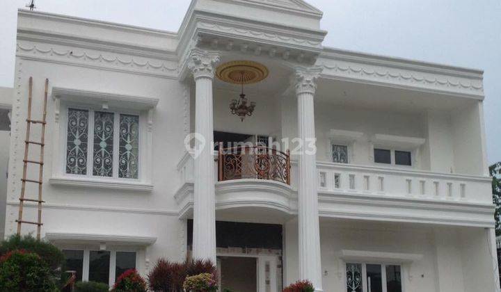 Dijual rumah cantik 2 Lt siap huni 1