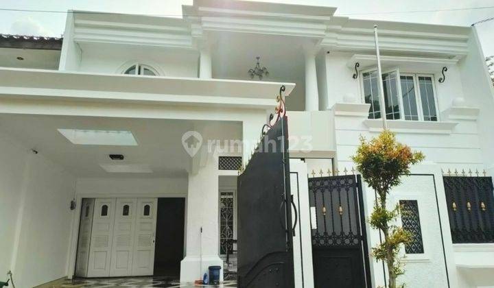 Dijual cepat Rumah 2 Lantai luas 240m2 type 3KT di Eramas Pulogebang Cakung Jakarta Timur 1