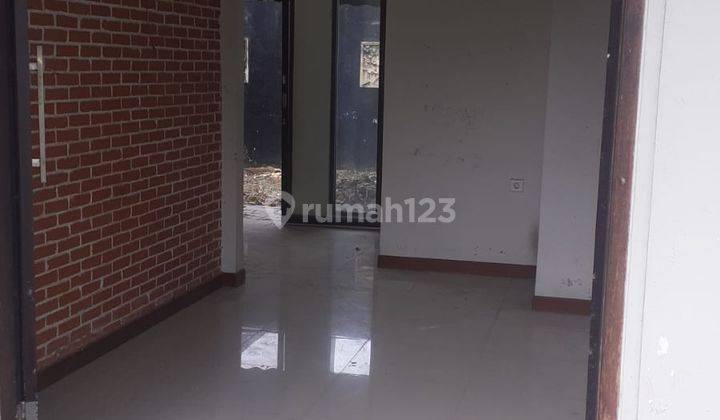 Rumah Hook 2 Lantai di Legenda Wisata Cibubur di JUAL 2