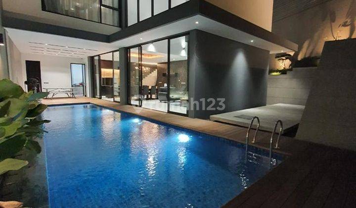 DIJUAL RUMAH  SETRADUTA KOLAM RENANG DI KOTA BANDUNG 1