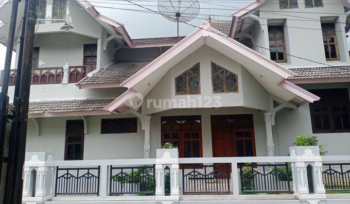 Rumah Besar Srondol Banyumanik Semarang  2