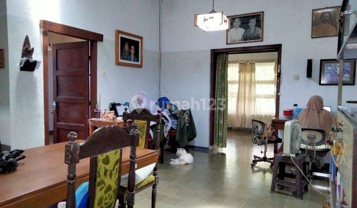 Rumah Lama di Demangan Baru Caturtunggal Depok Sleman Yogyakarta 2