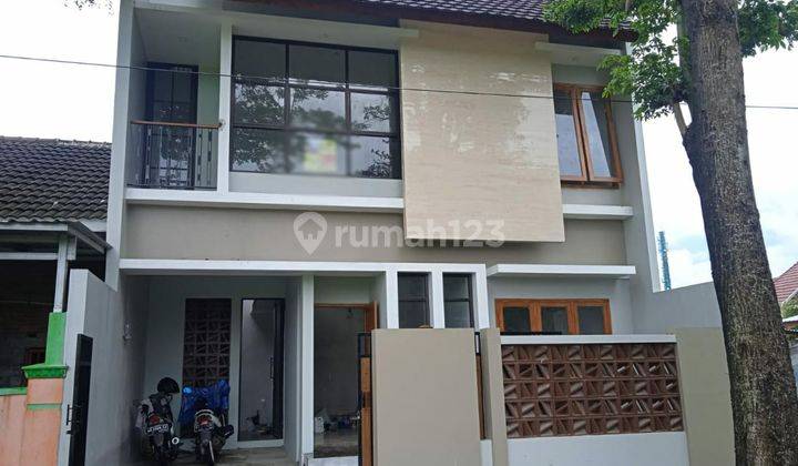 Rumah baru 2 lantai di purbayan 1