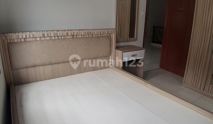 Rumah Cantik Semi Furnised Siap Huni Dicluster Harga Murah Jual Bu 2