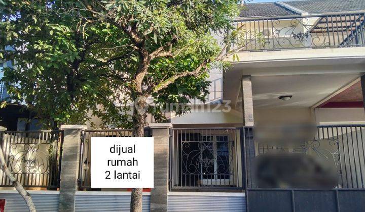 Dijual rumah 2 lantai di villa melati mas 1