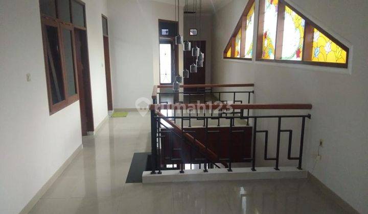 Rumah Bagus Unfurnished Sertifikat Hak Milik di Pasirjaya , Bandung 2