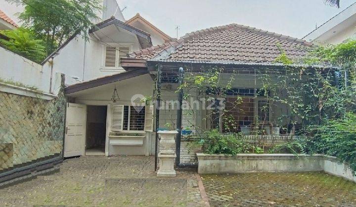 Menteng 3+1 Kamar Luas 245 m2 (8x30) Tenggara 2