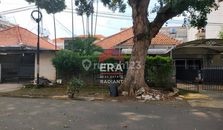 Rumah ex usaha di Kebayoran baru 1