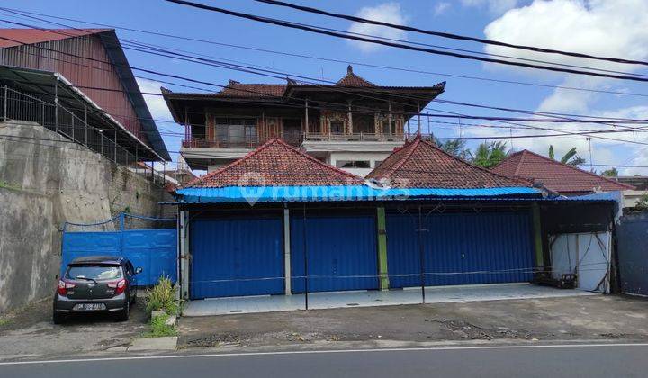 Ready-to-use houses and shops on the Blahbatuh highway close to Ubud 2