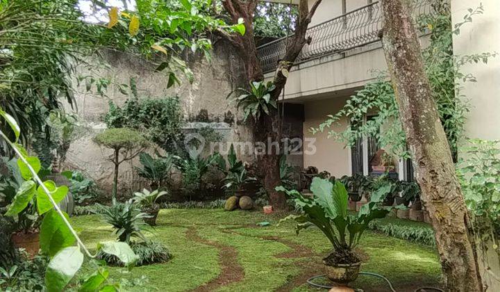 Rumah Adem Taman Giri Loka Hoek Timur-Utara 8M 2