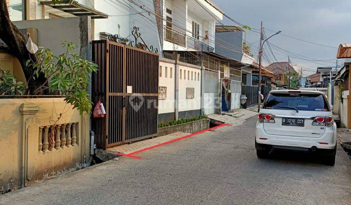 Rumah mewah strategis terawat rapih d jual murah, Asia Baru.Duri kepa, L.Tanah: 200m2 (10x20), L.Bangunn:300m2, km.Tidur:4,km.Mandi:4,Listrik: 2200watt,PDAM, telepon rumah ada..harga: 5M nego..hubungi: 0821.1838.9158 Linawati (linaliu) 2