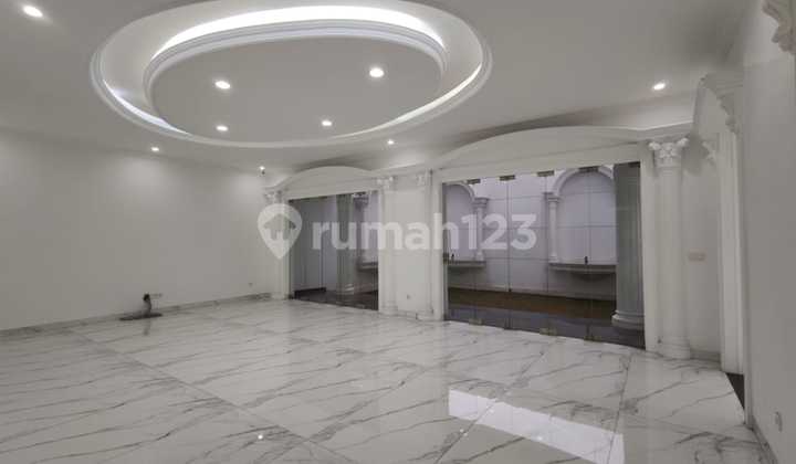 Rumah Dijual Model Modern American Style di Batununggal Indah 2