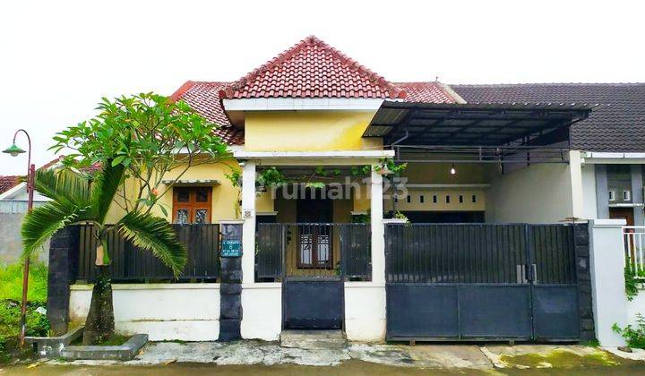 RUMAH LAHAN LUAS STRATEGIS 1