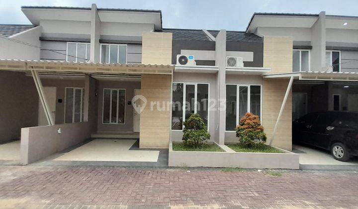 RUMAH HARGA DI BAWAH PASARAN    LOKASI  DEKET PAMULANG SQUARE  2