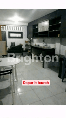 rumah 2,5 tingkat 1