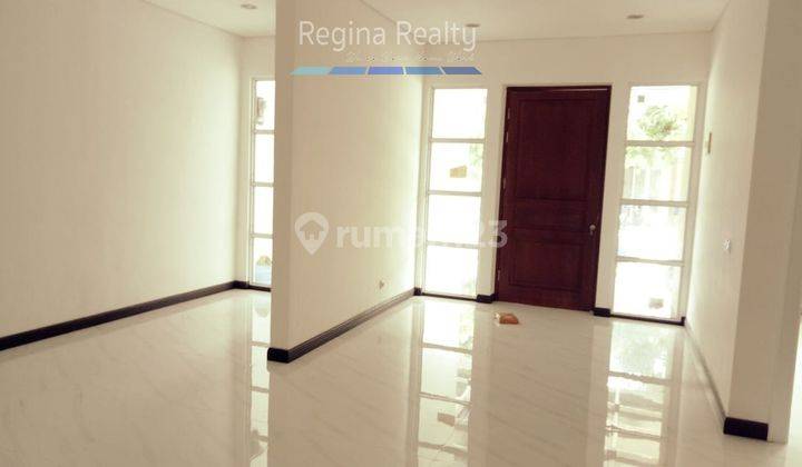 Regina Realty, Rumah De Latinos Bsd City  2