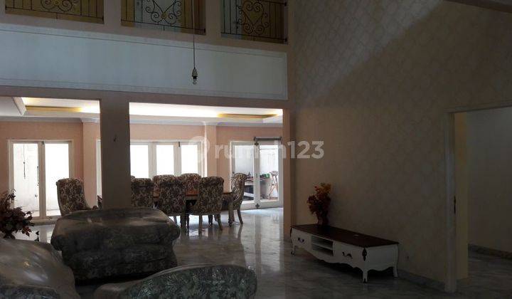 Rumah 2 Lantai di Taman Giri Loka BSD City Dgn Kamar Besar Besar 2