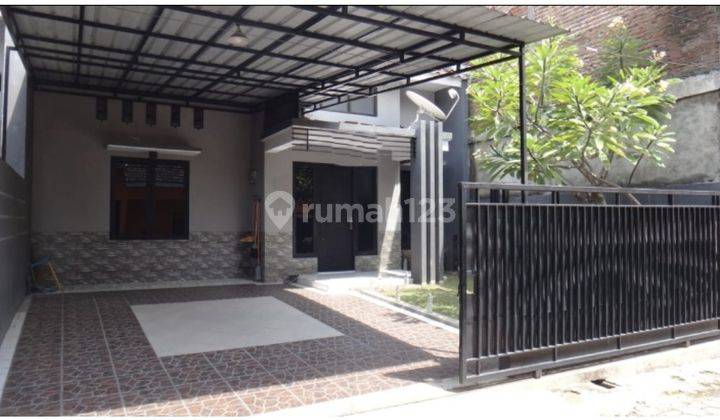 RUMAH  SIAP HUNI LOKASI STRATEGIS DEKAT KAMPUS UNMUH 2