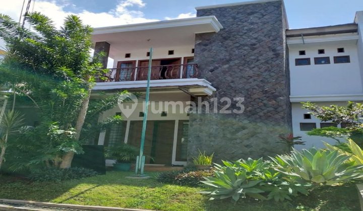 Rumah Komplek Permadani Jalan Pesantren Cigadung 