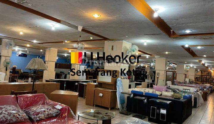 Bangunan cocok untuk showroom/kantor di jalan Depok (DN) 1