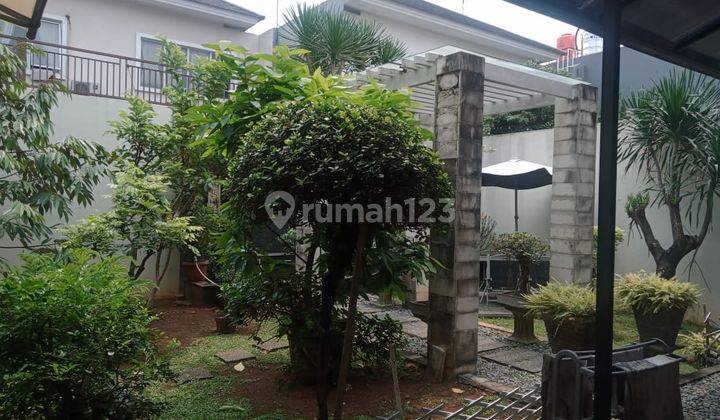 Rumah eksklusife di Grand Wisata, ada fasilitas nya juga dalam cluster.  2