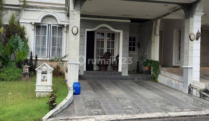 Rumah Klasik depan Taman, semi Furnish ,Bangunan Bata Merah, Kota Wisata Cibubur 1