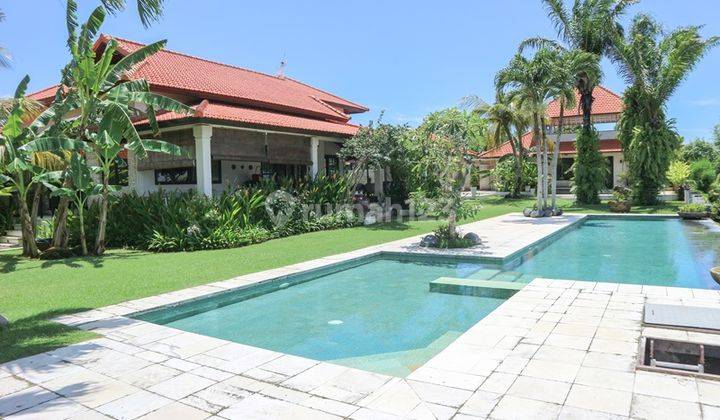 VILLA WITH OCEAN AND AIRPORT VIEW AT LABUAN SAIT PECATU 1