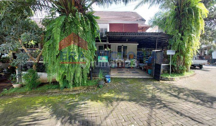 Rumah Model Minimalis, Posisi Pojok Di De Casablanca Residence, Dkt Gerbang Tol Madyopuro 1