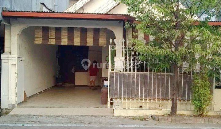 Rumah Nirwana Eksekutif Surabaya Butuh Renov 1