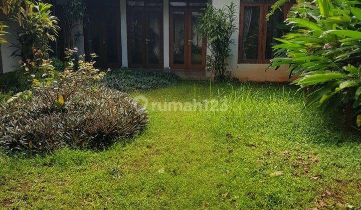 Dijual rumah tua hitung tanah 2