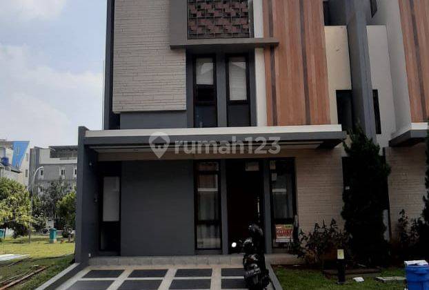 Dijual Rumah 3 Lantai Full Furnish di Regentown, Bsd City, Tangerang 1