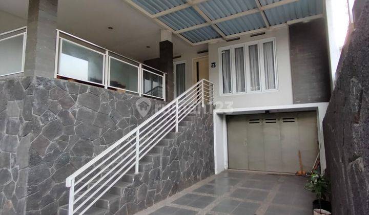 Jual cepat rumah bagus siap huni Setrasari harga 2.4 M Nego sampai jadi 1