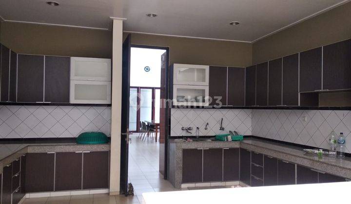 Jual murah rumah Lux kolam renang Setiabudi Regency harga 10 m nego 1