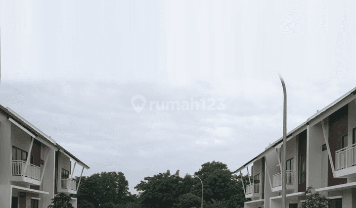 Jual Cepat Rumah Murah 2 Lantai Siap Huni Luas 7x13 di Summarecon Karawang 2