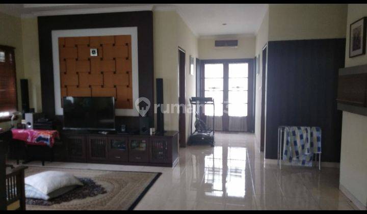 Rumah Legenda Wisata hook depan taman luas 286m²   2