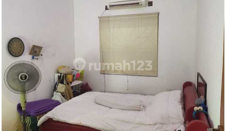 Modern Minimalist House in Riung Bandung 2