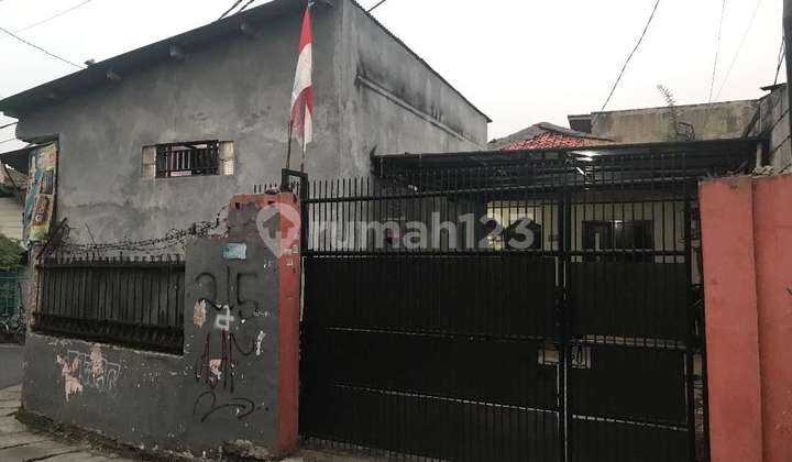 Rumah Hoek Area Srengseng, 50 Meter Ke Jln Meruya Ilir Raya