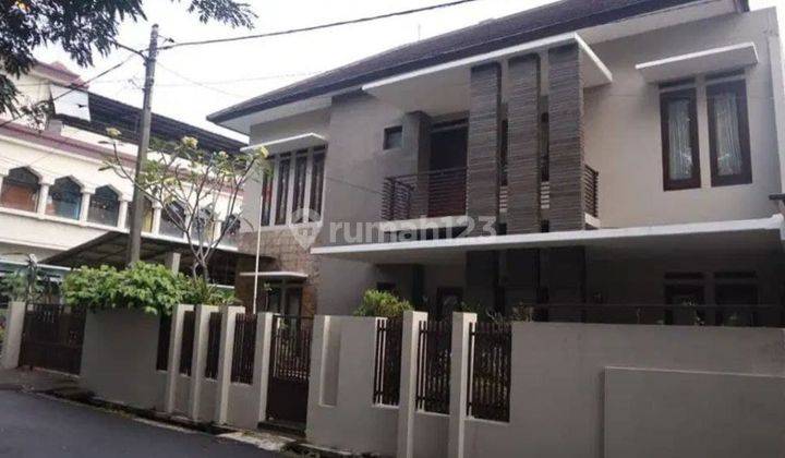 Rumah Bagus Unfurnished Sertifikat Hak Milik di Turangga, Bandung 2