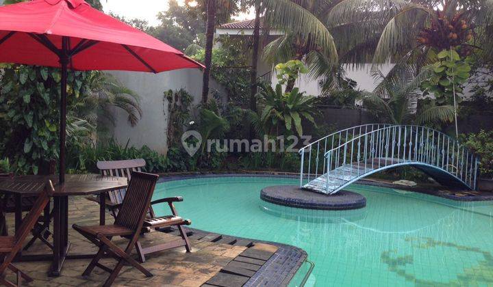 Rumah Cipete ckp 14 mobil ada Pool ada 8n Rmh Kos 2