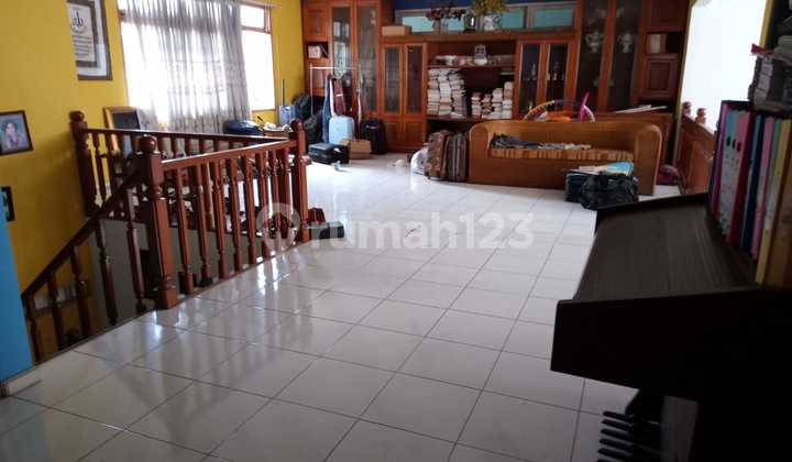 Rumah Strategis Menteng Bintaro 2