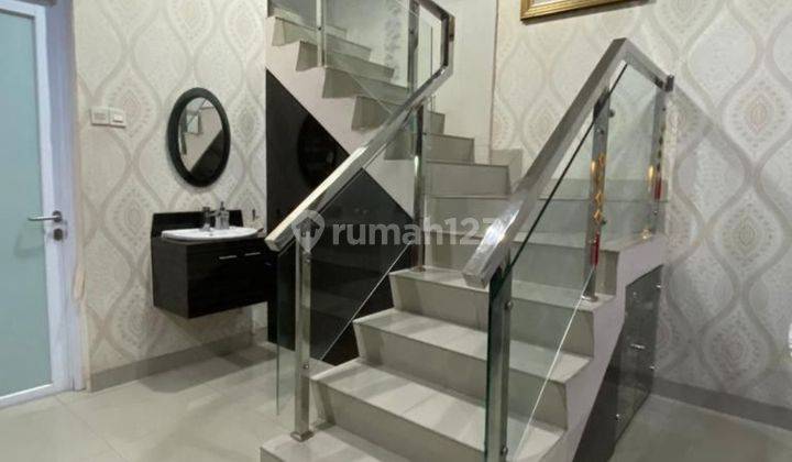 Rumah 3 lt minimalis cantik semi furnished di Citra Garden, Kalideres - Jakarta Barat (ALX) 2