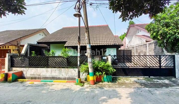 Rumah Serua Permai Halaman Belakang Luas Dekat Pintu Toll 2