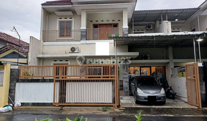 RUMAH MEWAH 2 LANTAI DI JALAN KALIURANG KM 10 1