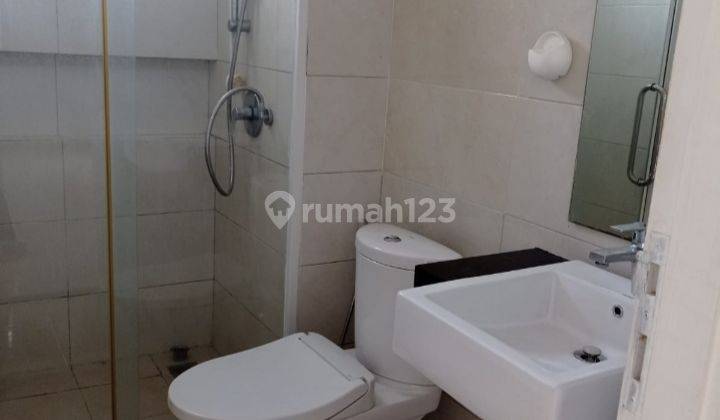 Disewakan Murah!! Rumah di Green Lake Uk 4x15 ada AC 3 2