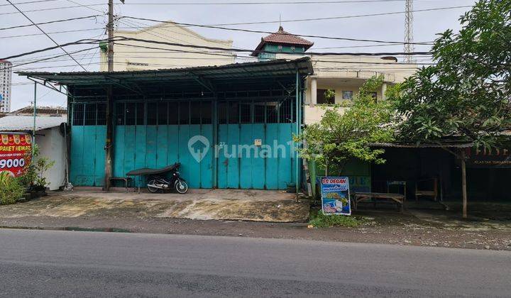 Rumah pinggir jalan di daerah Solobaru 1