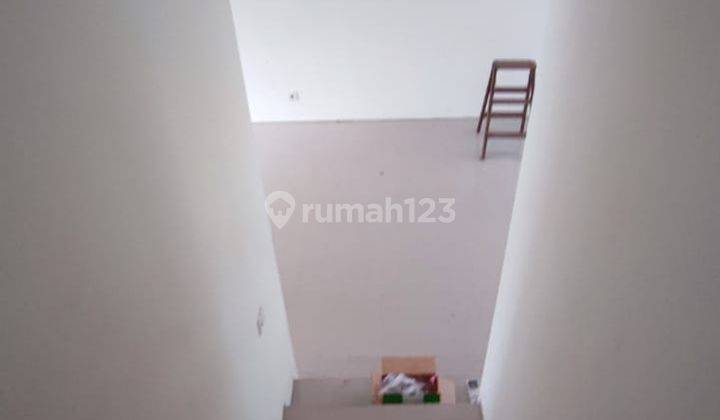 Dijual Rumah Royal Residence Cluster Hampton, Surabaya Barat 2