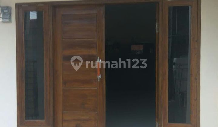 Rumah  di jalan subang antapani Bandung baru renov 2