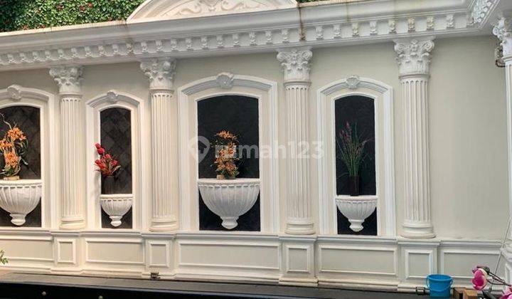 Rumah Super Mewah Classic Kolam Renang Crown PHG 2